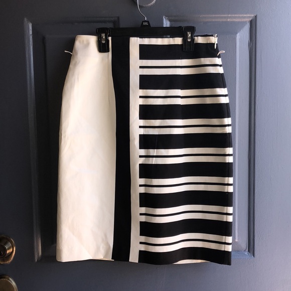 Worthington Dresses & Skirts - Worthington Black & White Colorblock Striped Pencil Skirt
